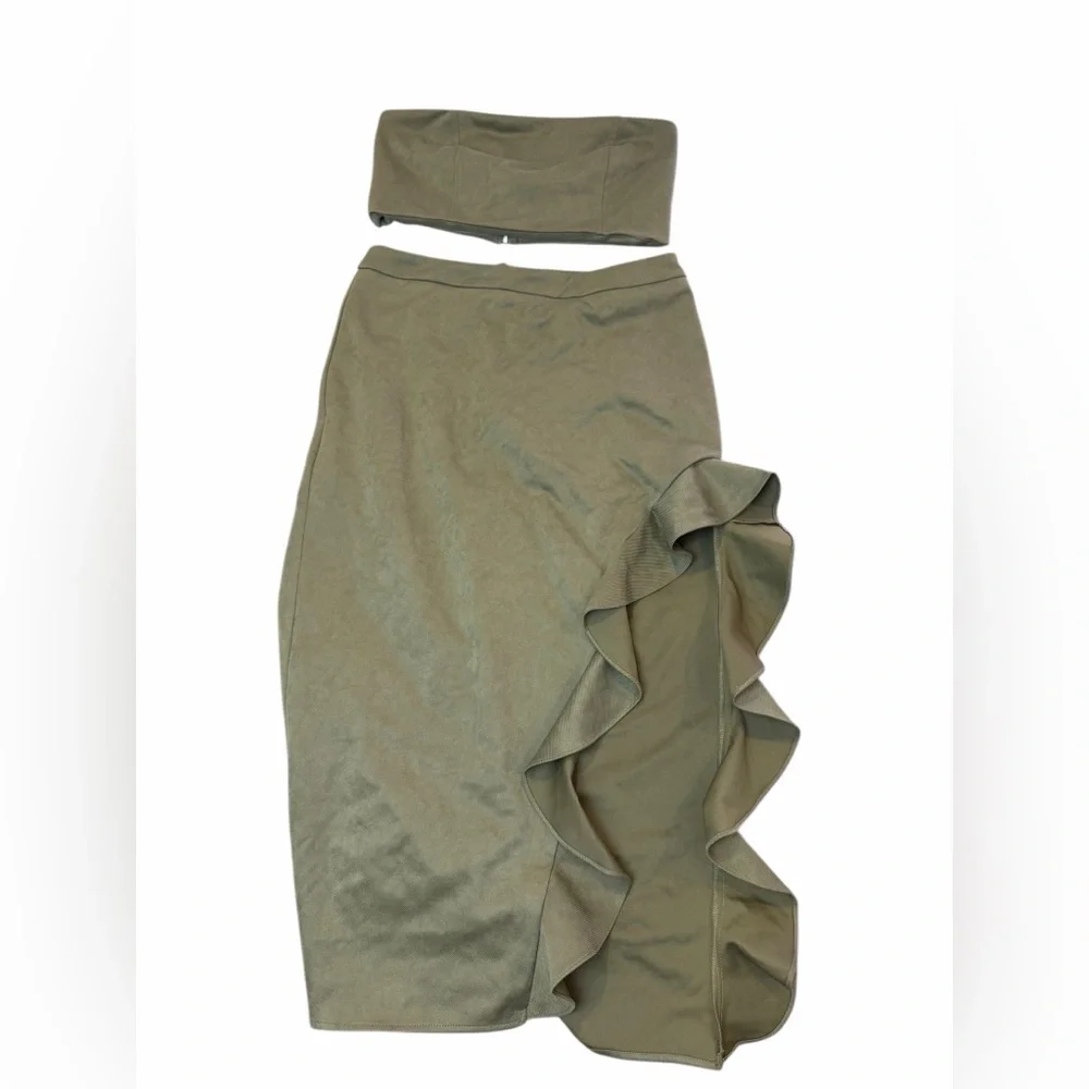 Le Lis SET Boutique Olive Strapless Skirt Ruffle Midi Size L - Picture 2 of 5